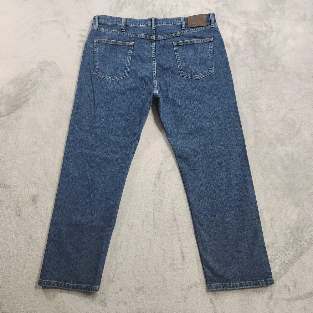 Wrangler Jeans Mens 40x30 Blue Medium Wash Relaxed Fit Straight Denim Casual